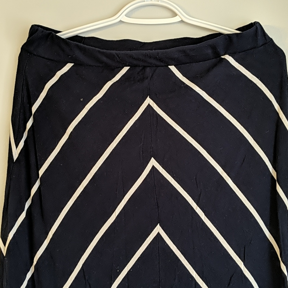 2/$20   Long navy and white chevron skirt